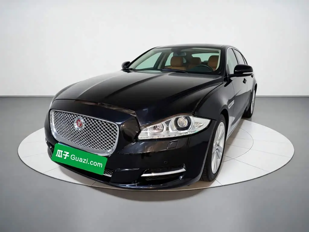 Jaguar XJ, 2015