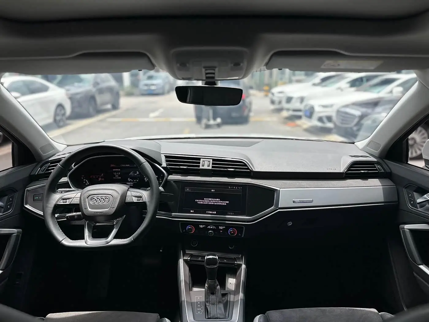 Audi Q3 2022 — Photo 12/14