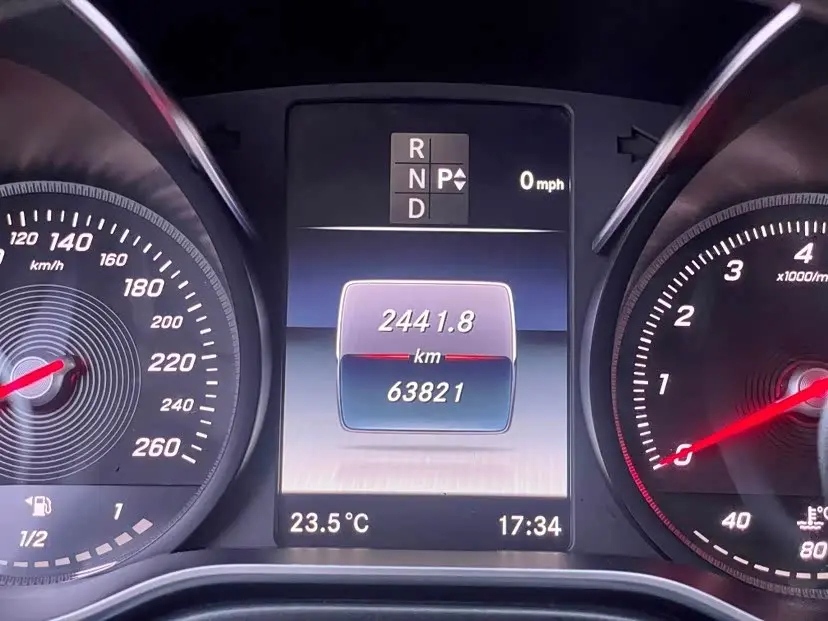 Mercedes-Benz V-Class 2018 — Şəkil 19/19