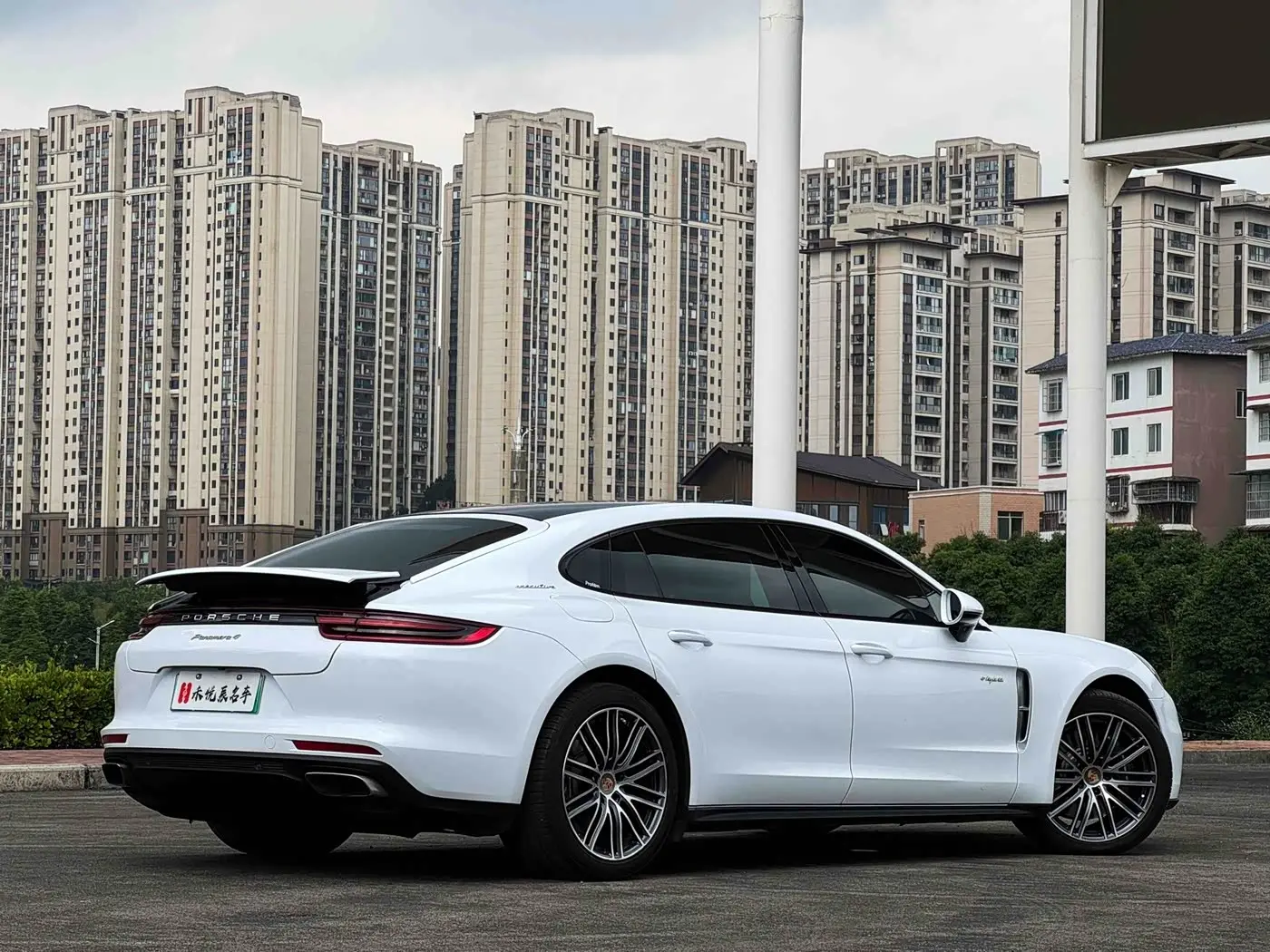Porsche Panamera New Energy 2019 — Photo 17/19