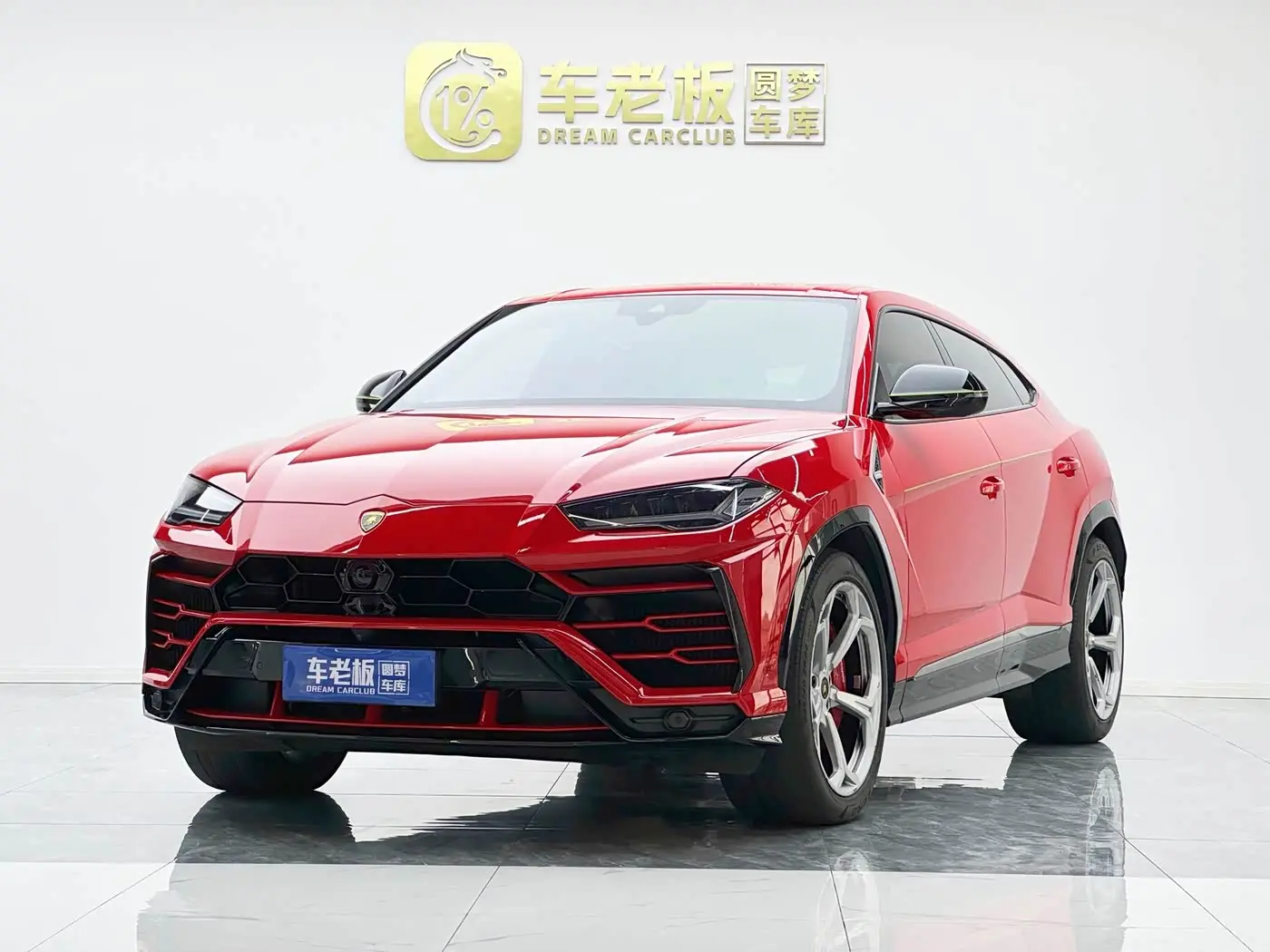 Lamborghini Urus 2019 — Фото 1/20