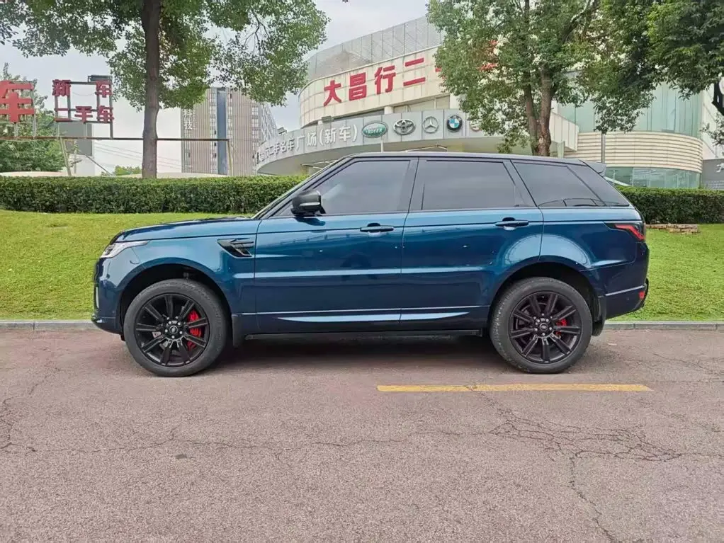 Land Rover Range Rover Sport 2022 — Фото 3/14