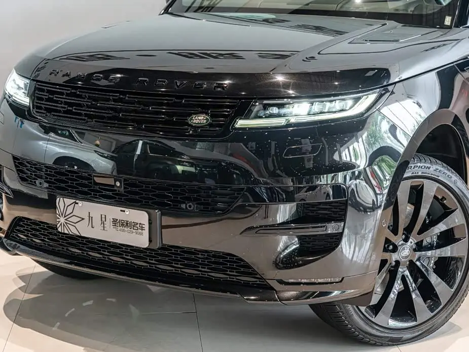 Land Rover Range Rover Sport PHEV 2025 — Photo 18/19