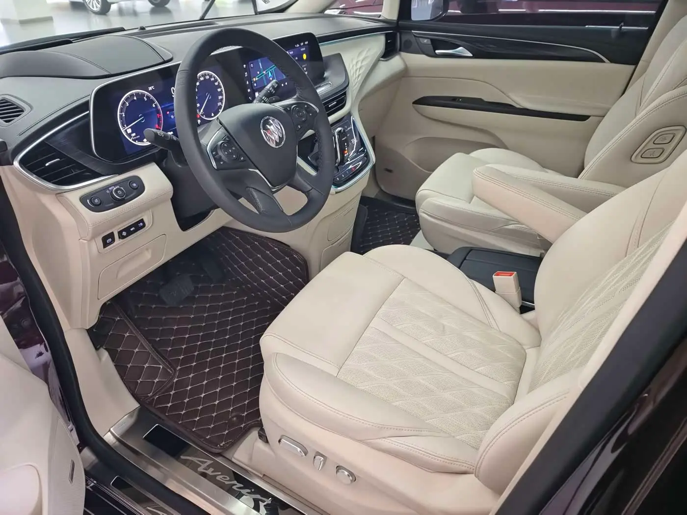 Buick GL8 2021 — Photo 10/20