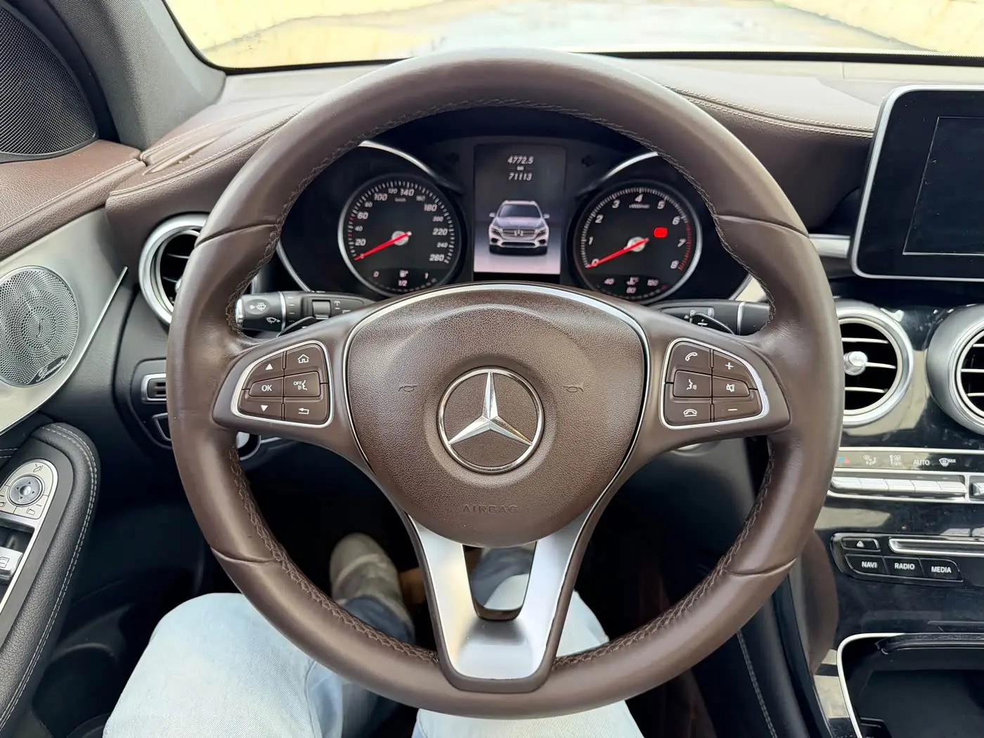 Mercedes-Benz GLC 2017 — Фото 8/15