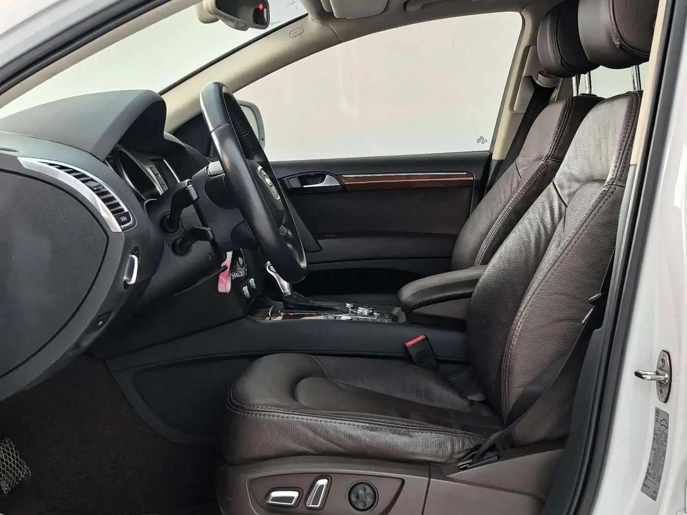 Audi Q7 2015 — Photo 6/19