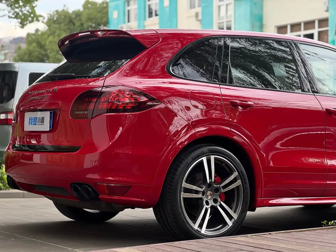 Porsche Cayenne 2012 — Photo 5/20