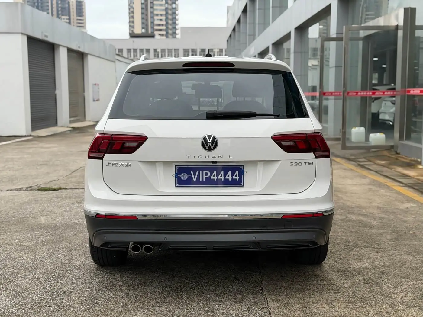 Volkswagen Tiguan L 2021 — Фото 8/10