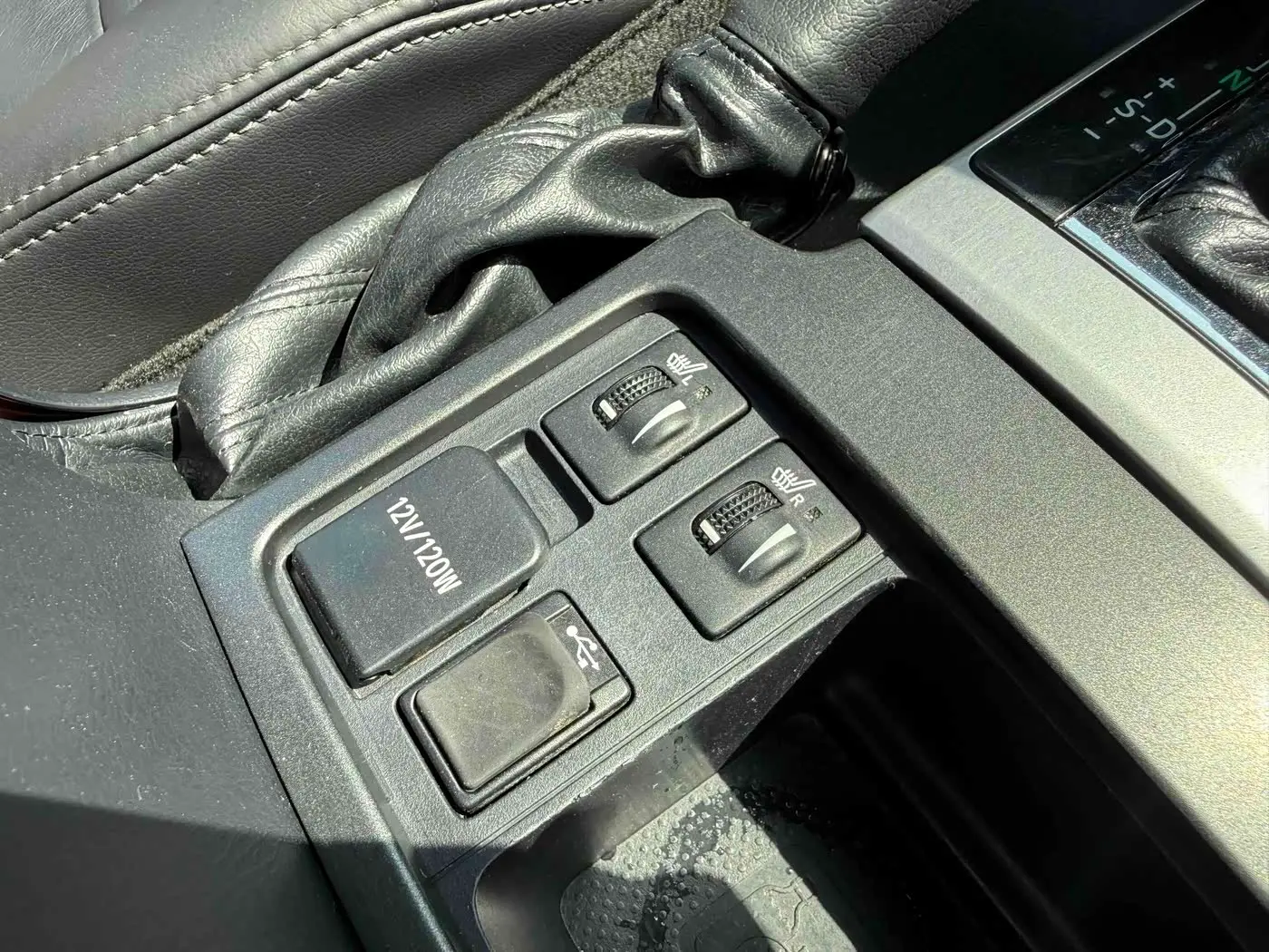 Toyota Prado 2017 — Photo 13/19