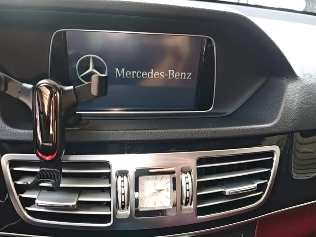 Mercedes-Benz E-Class 2015 — Фото 13/20