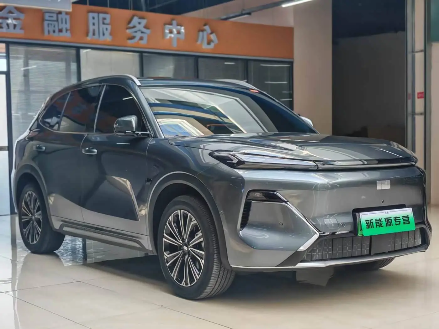 Geely Galaxy Galaxy Starship 7 EM-i 2026 — Фото 2/20