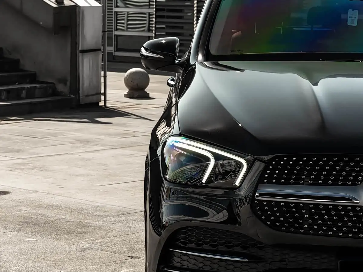 Mercedes-Benz GLE 2022 — Photo 11/20