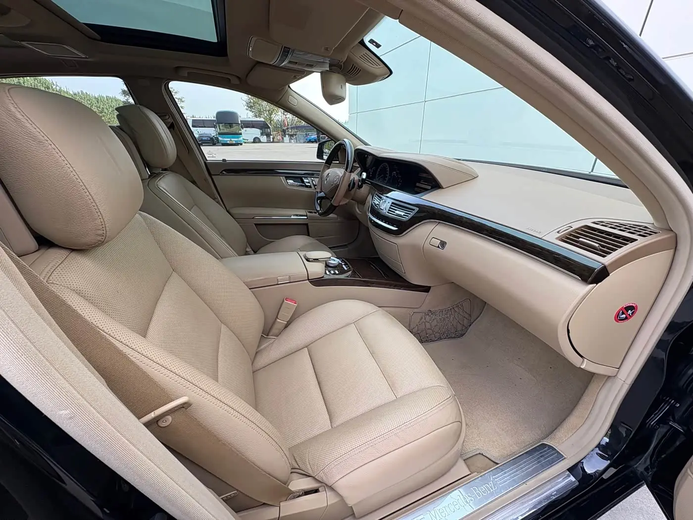 Mercedes-Benz S-Class 2012 — Photo 13/16