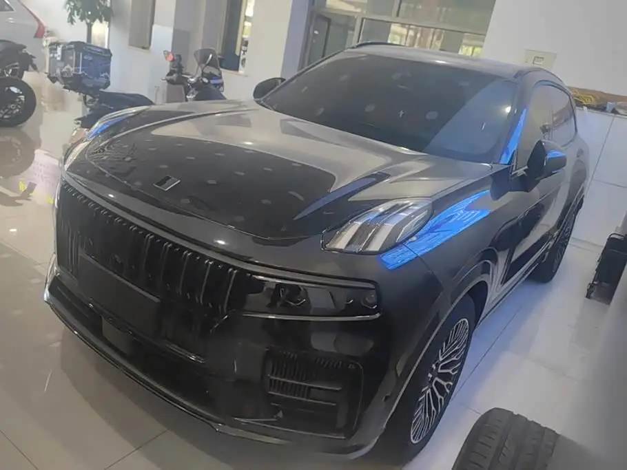 Lynk & Co 09, 2025
