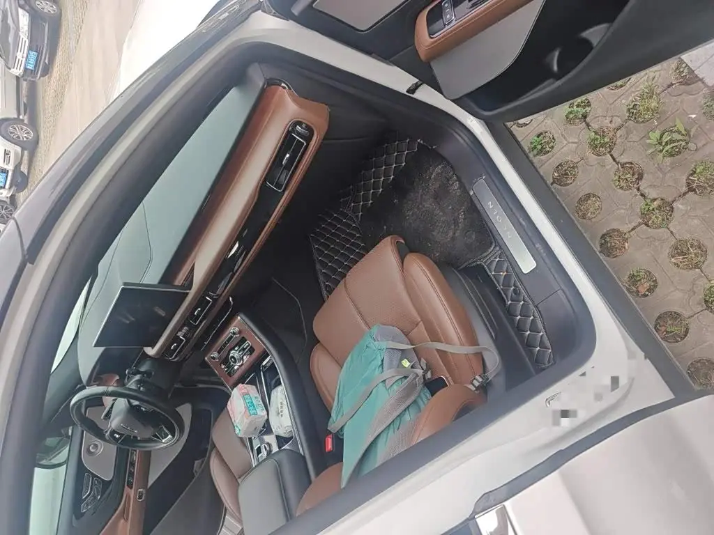 Lincoln Aviator 2022 — Şəkil 19/20