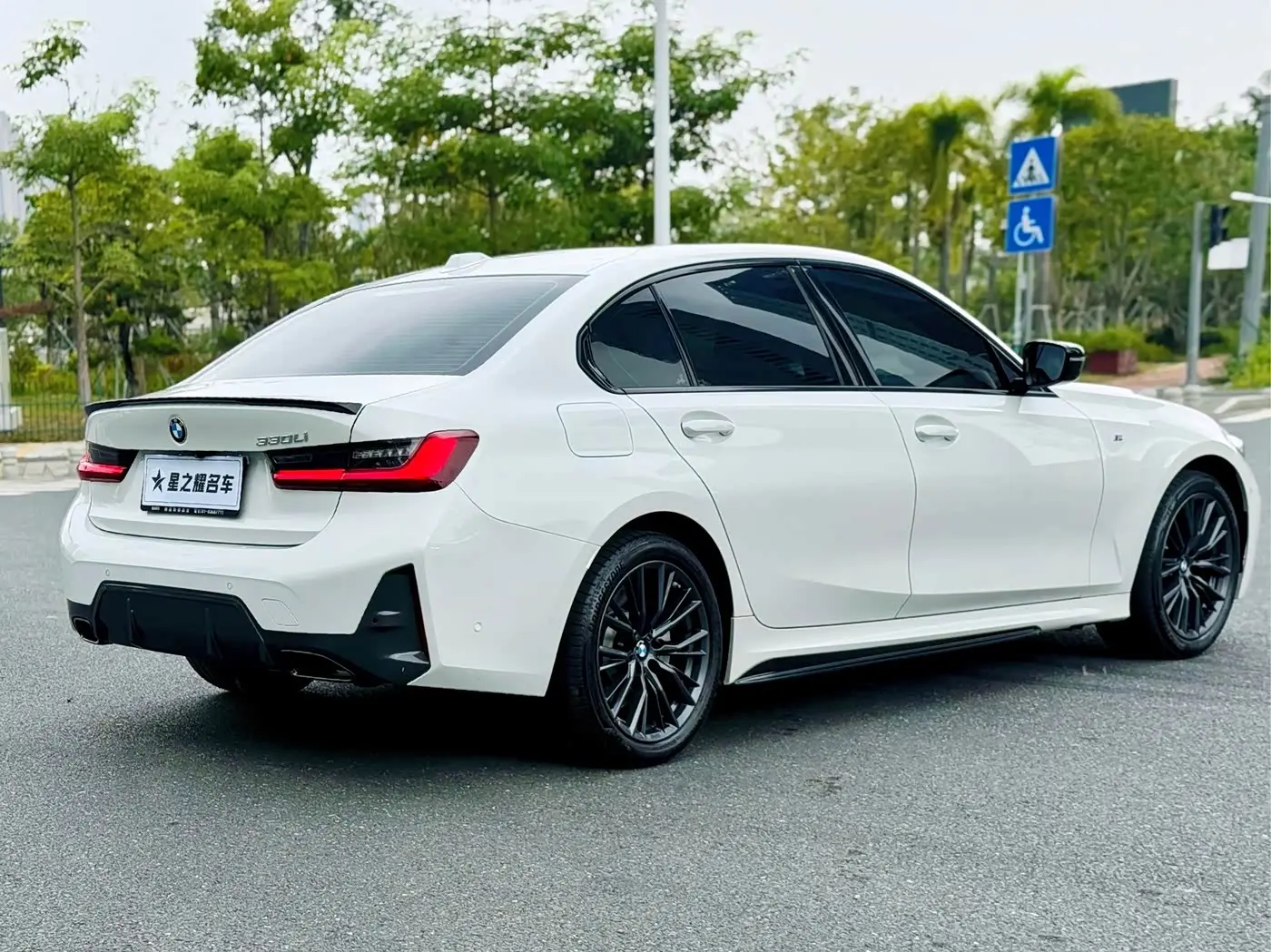 BMW 3 Series 2023 — Şəkil 8/20