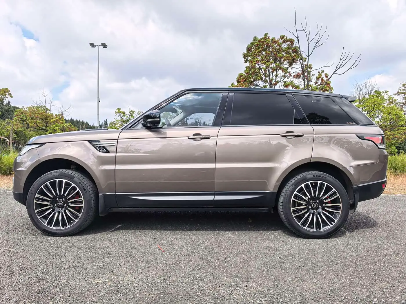 Land Rover Range Rover Sport 2016 — Фото 17/20