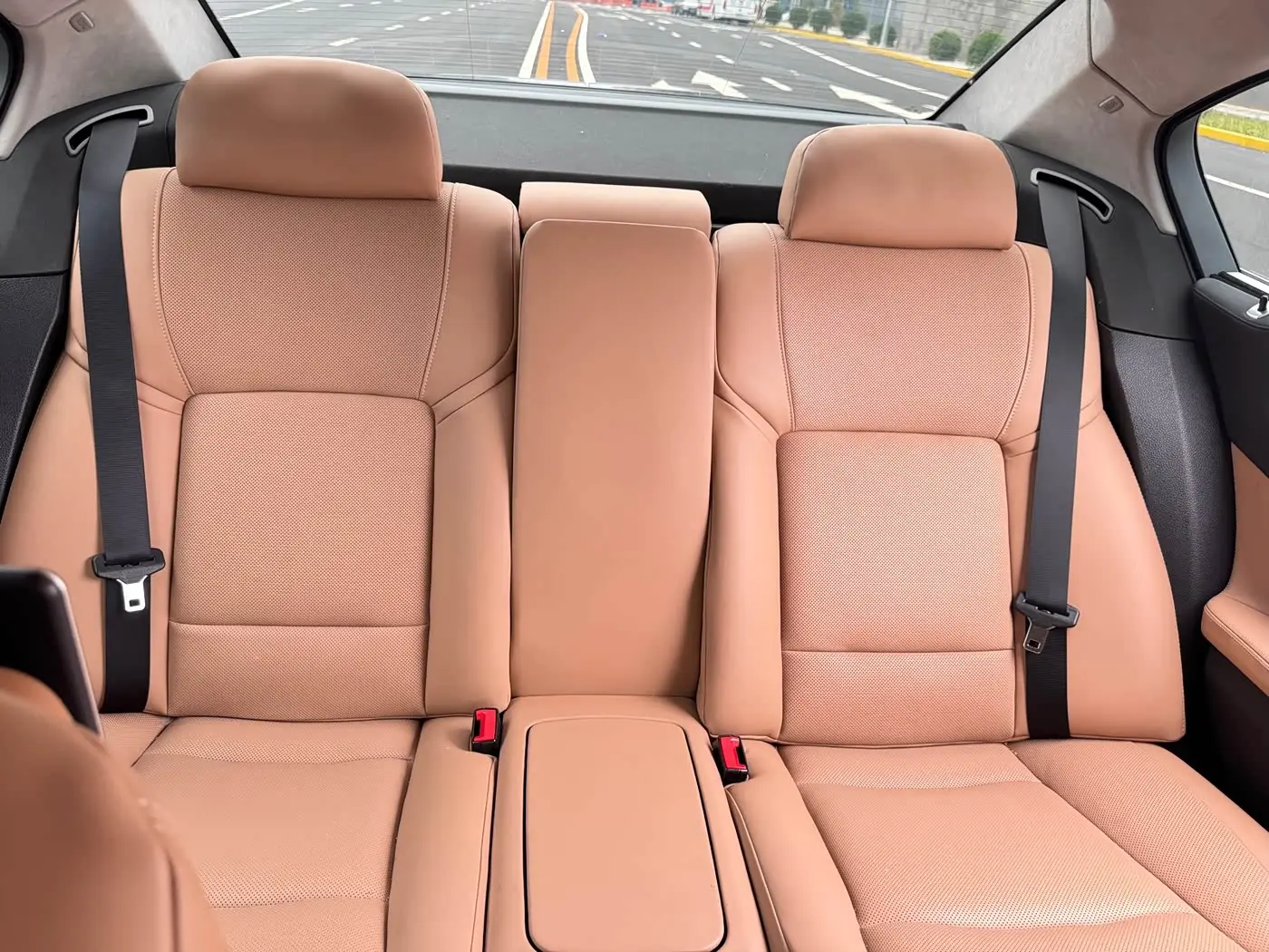 BMW 7 Series 2010 — Photo 17/20