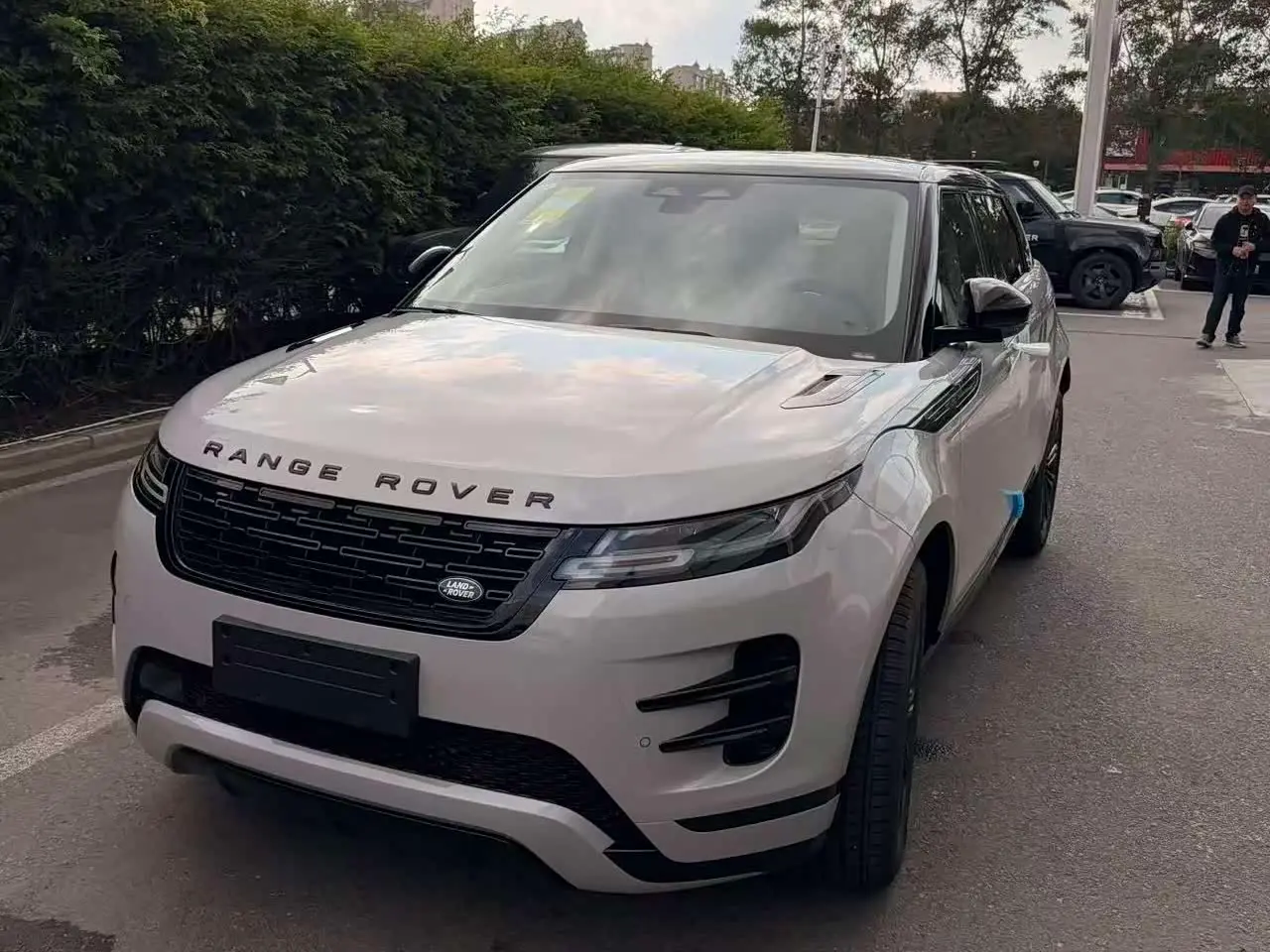 Land Rover Range Rover Evoque 2026 — Фото 1/6