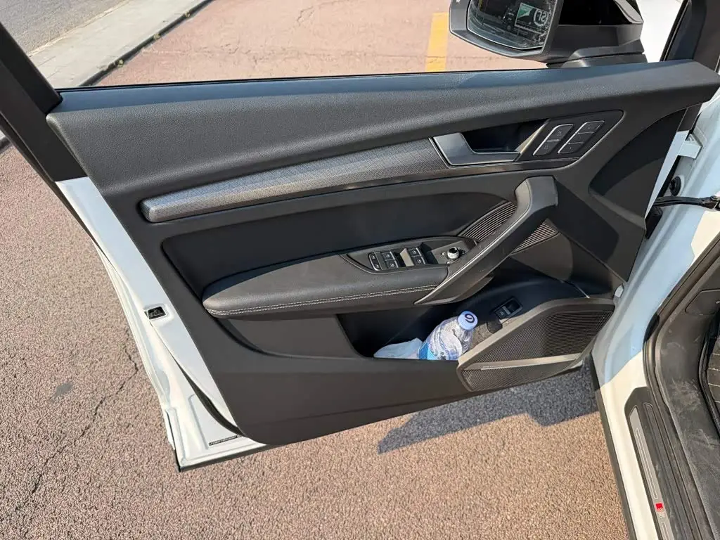 Audi Q5L 2024 — Şəkil 6/14