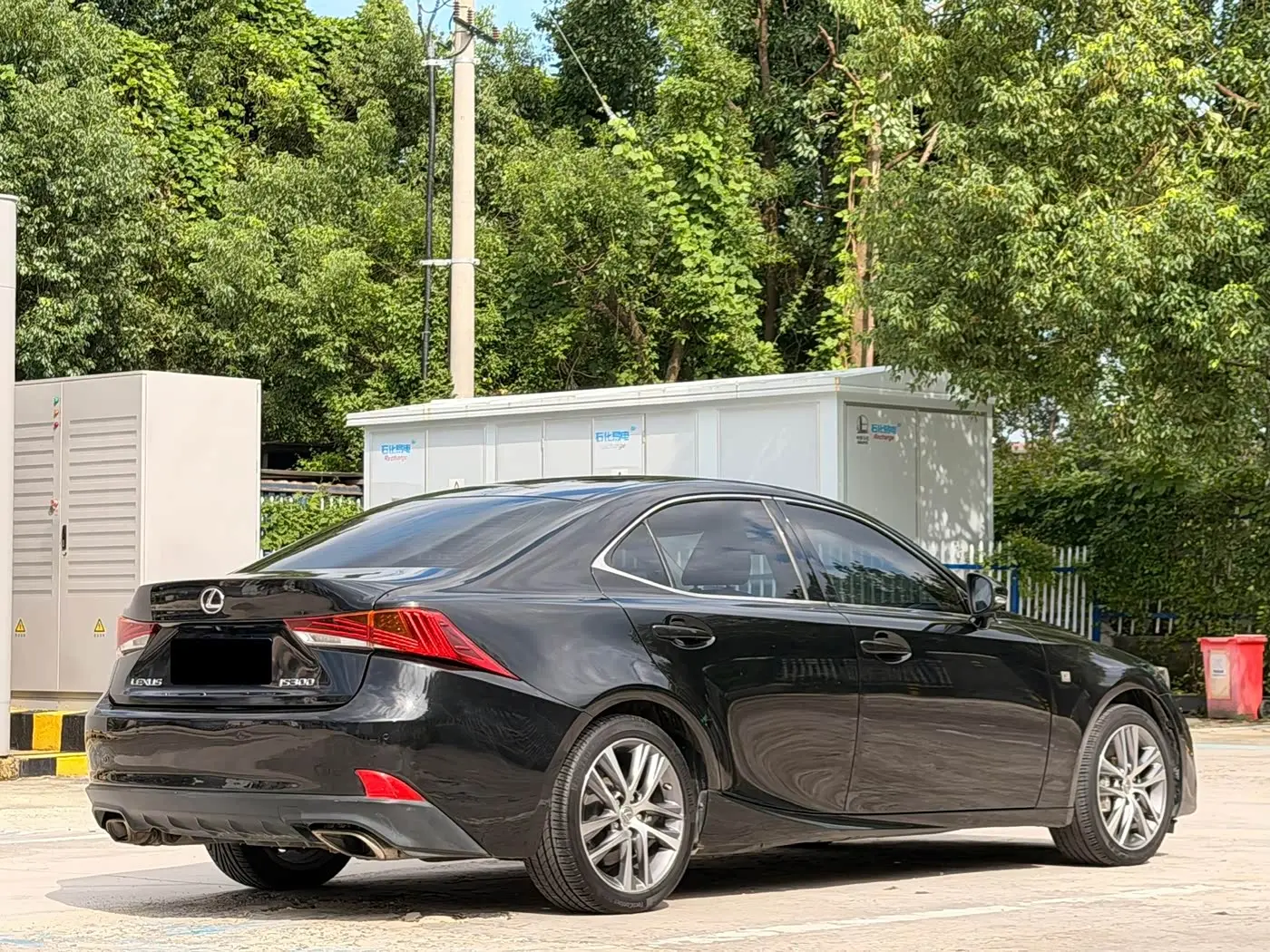 Lexus IS 2018 — Фото 14/16