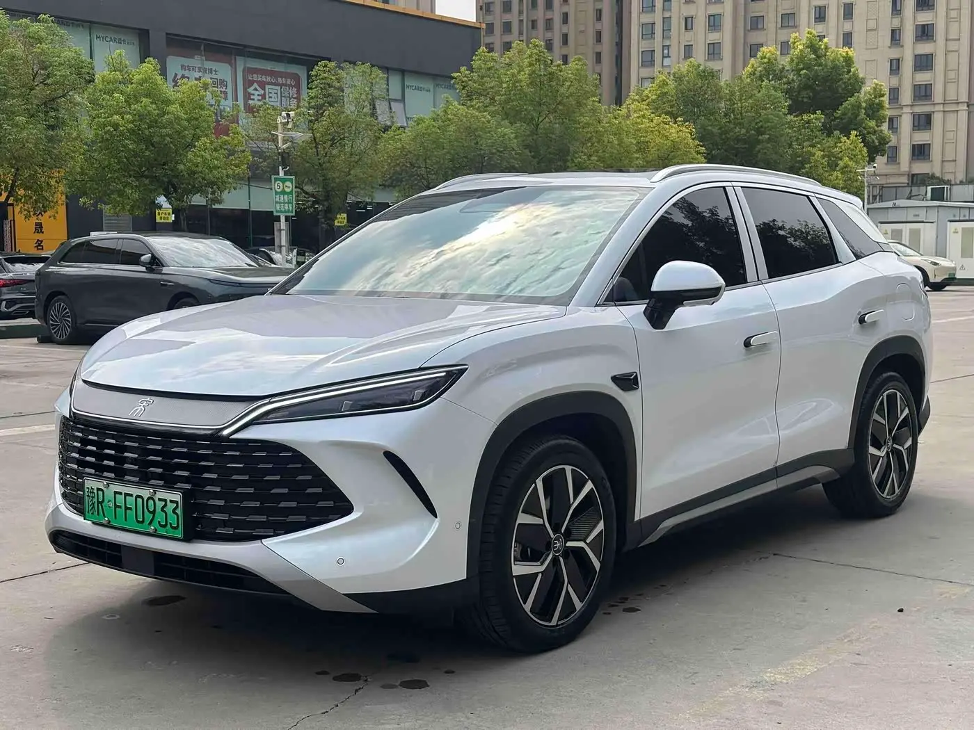 BYD Song L DM-i 2025 — Photo 3/18