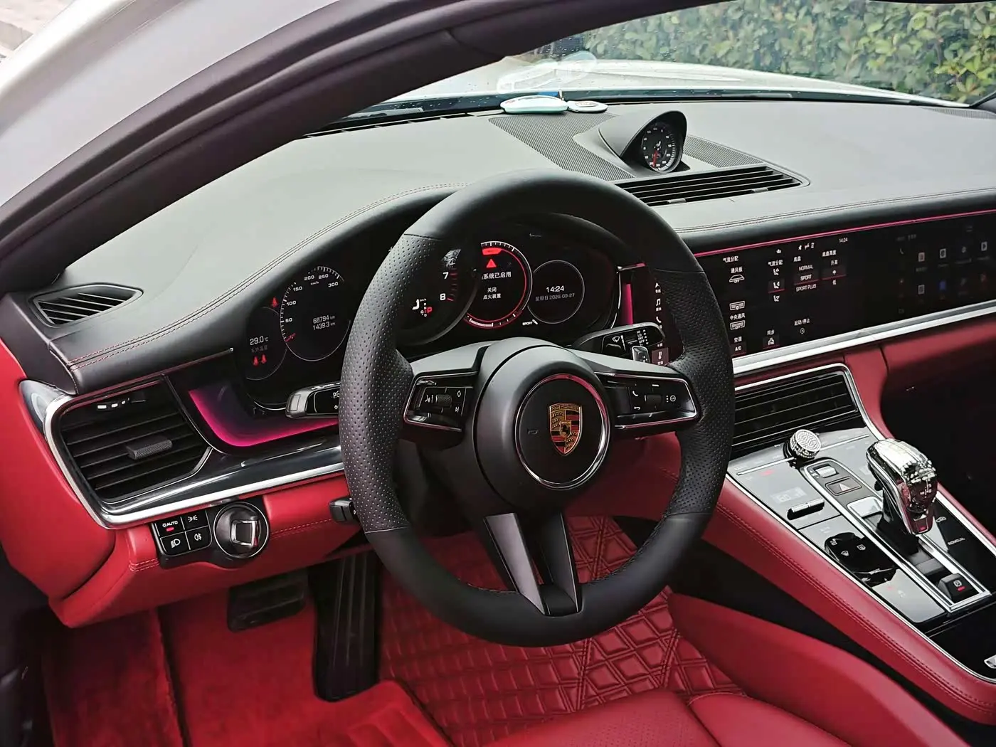 Porsche Panamera 2021 — Фото 10/19