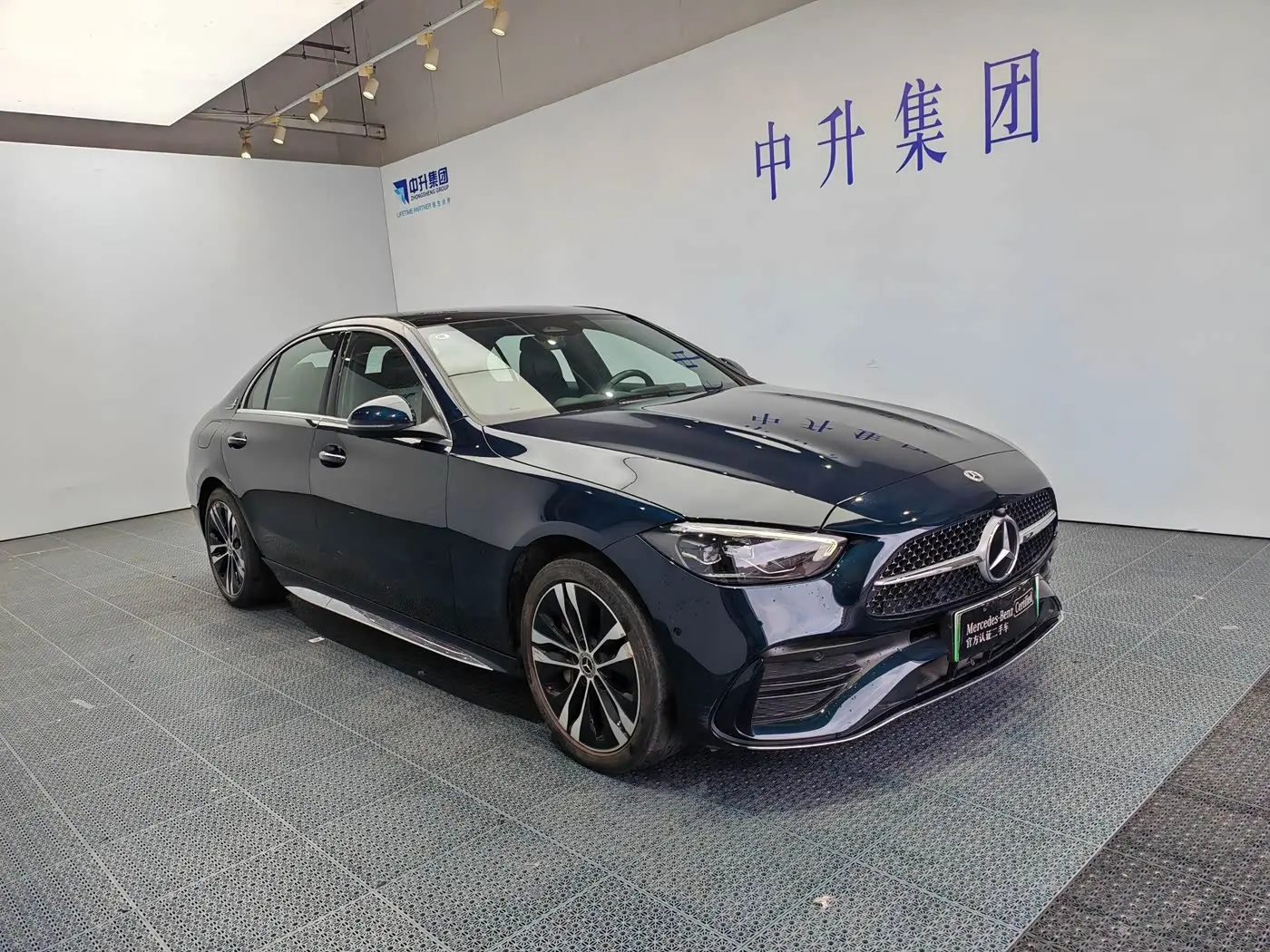 Mercedes-Benz C-Class New Energy 2024 — Photo 3/19