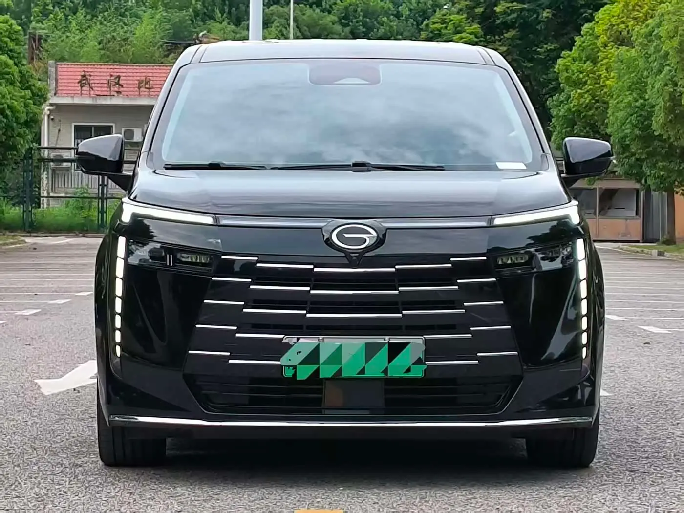 GAC Trumpchi Trumpchi E8 NEV 2024 — Фото 2/15