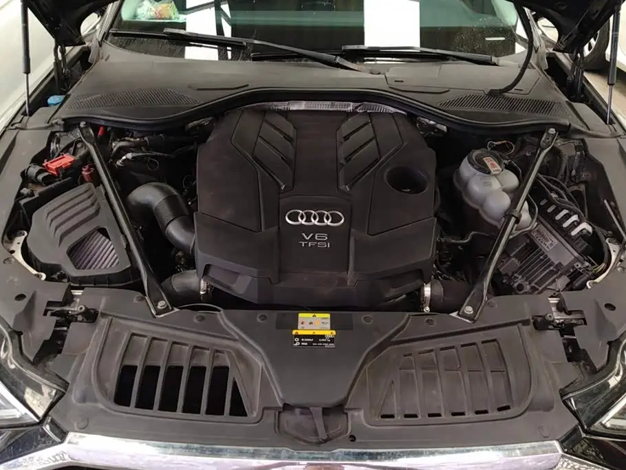 Audi A8 2021 — Photo 10/16