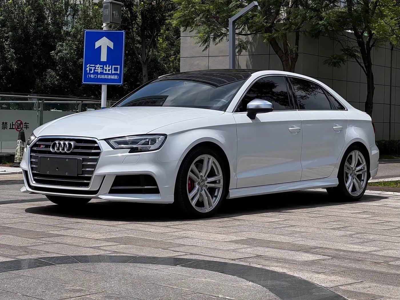 Audi S3 2017 — ფოტო 5/20