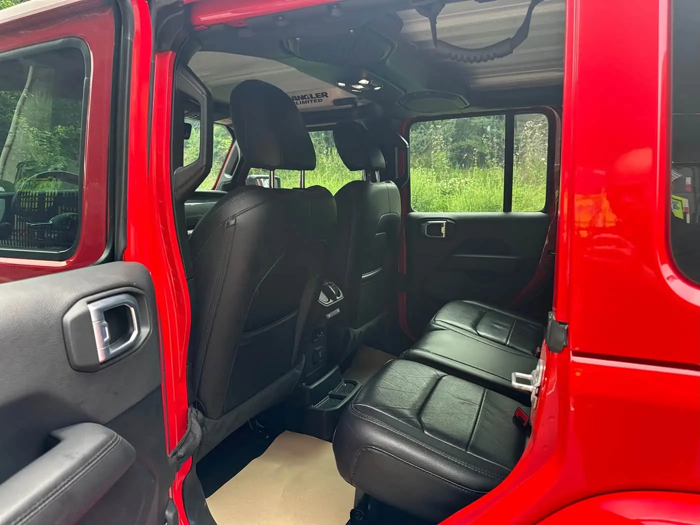 Jeep Wrangler 2022 — Фото 11/20