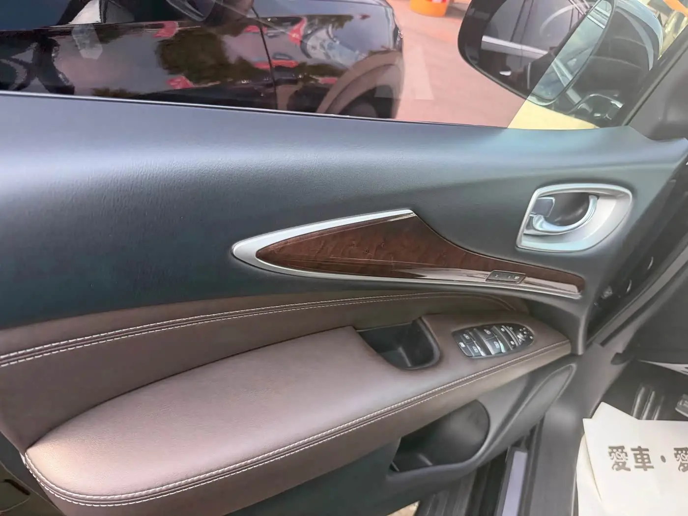Infiniti QX60 2020 — Photo 4/12