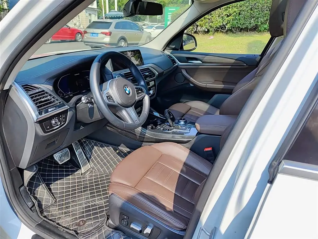 BMW X3 2021 — Photo 7/11