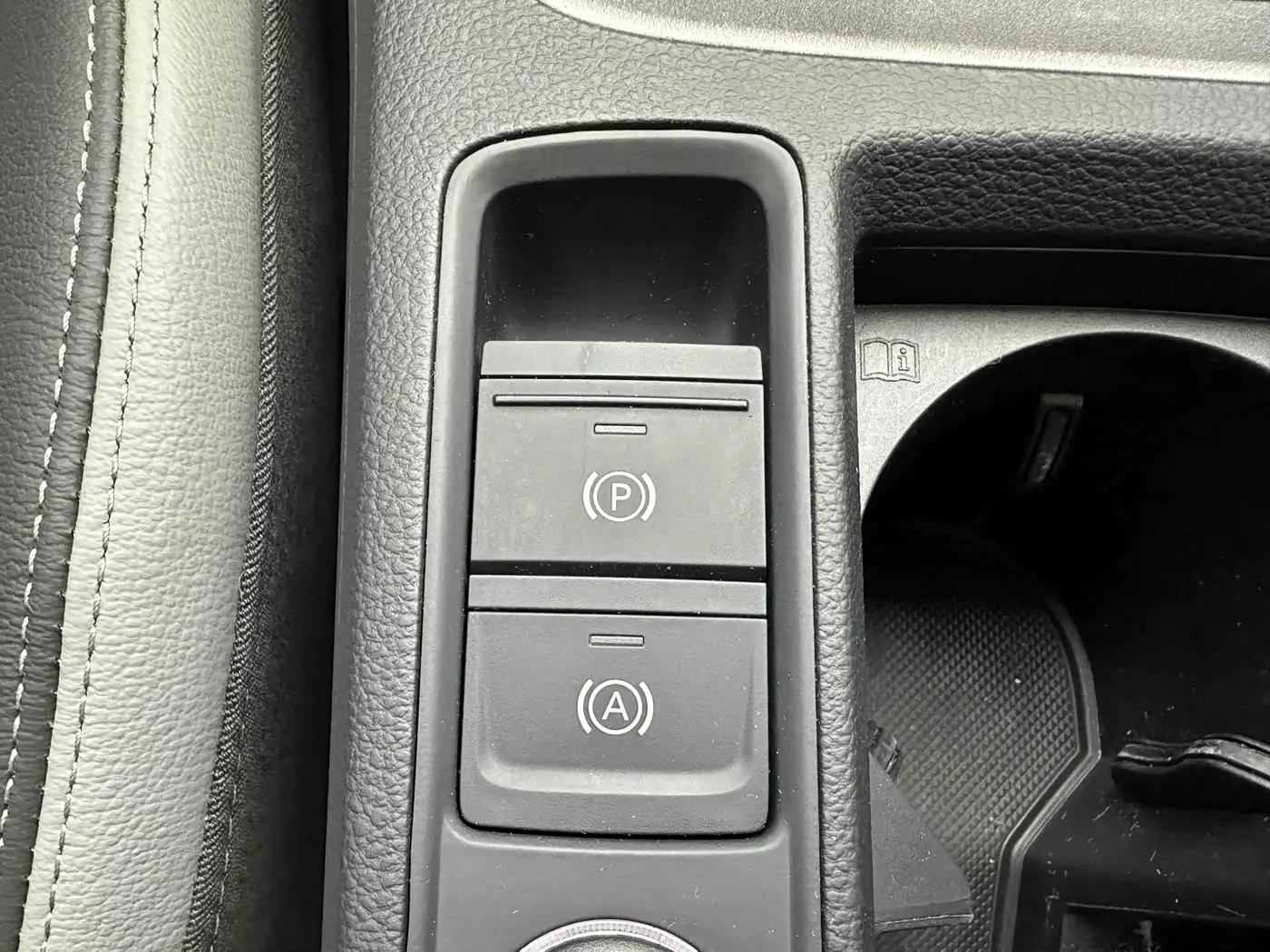 Audi Q3 2022 — Photo 17/19
