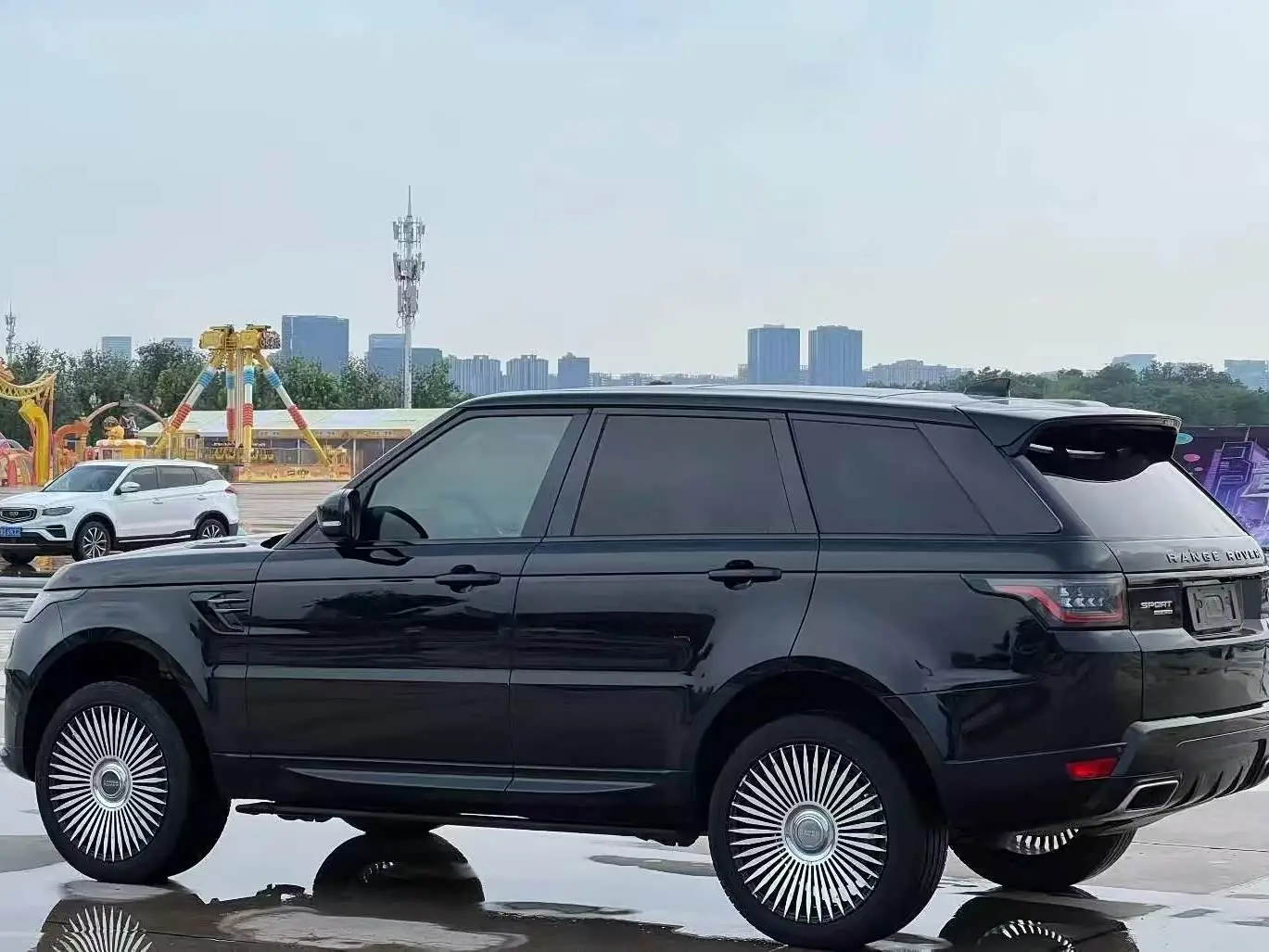 Land Rover Range Rover Sport 2019 — Photo 9/9