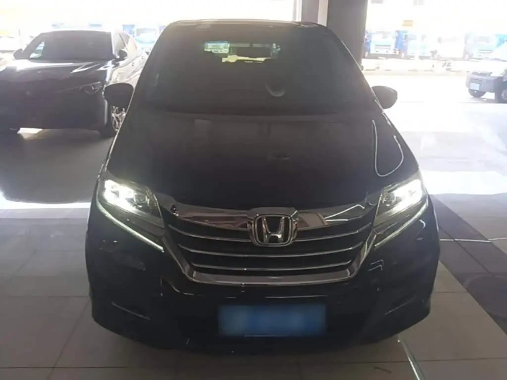 Honda Elysion 2018 — Şəkil 3/20