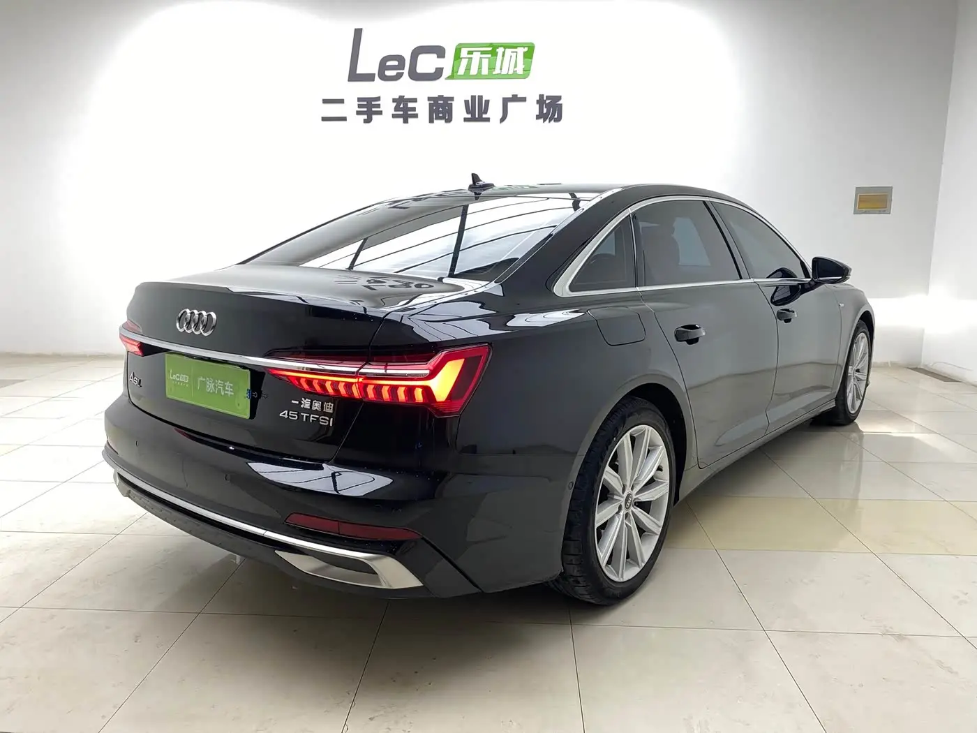 Audi A6L 2024 — Photo 4/12