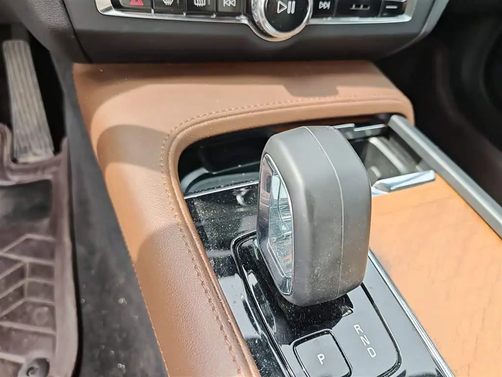 Volvo S90 2024 — Photo 6/20