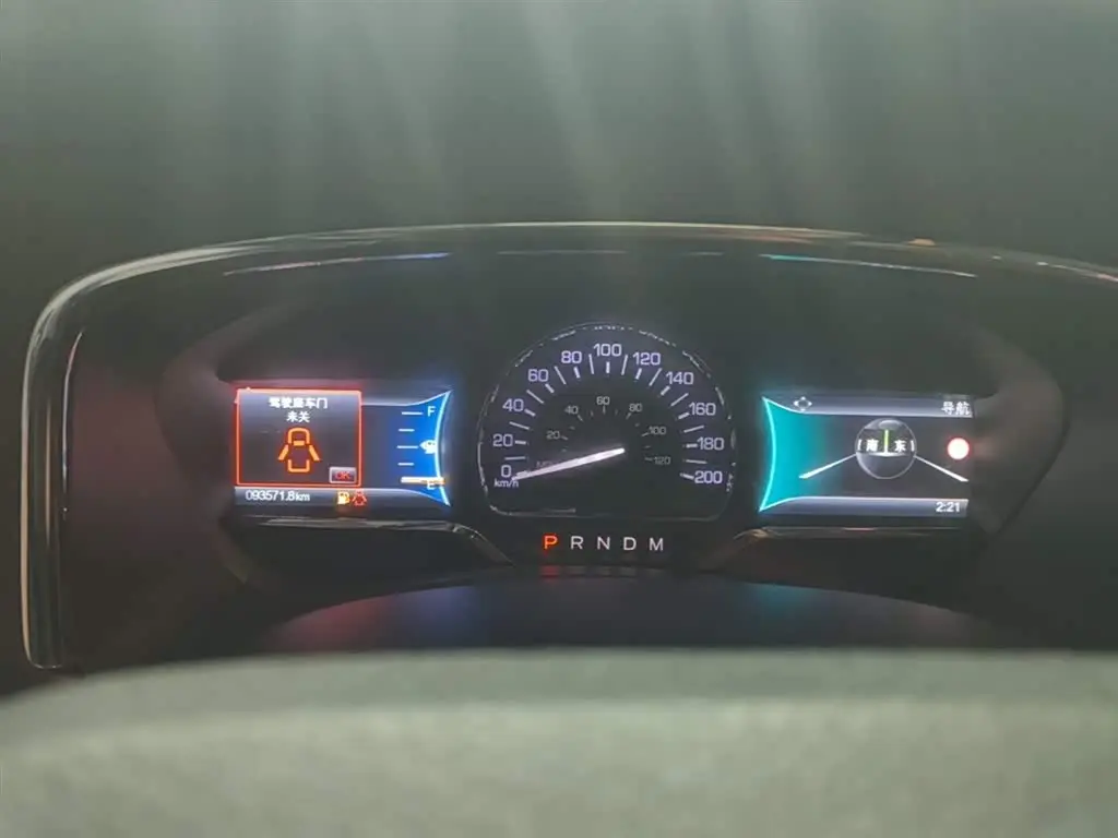 Lincoln Navigator 2016 — Photo 12/20