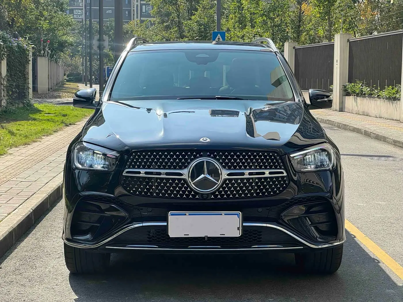 Mercedes-Benz GLE 2025 — Фото 2/20