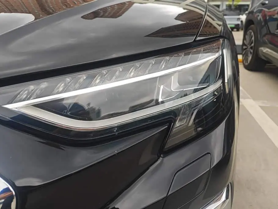 Audi A8 2023 — Photo 5/16