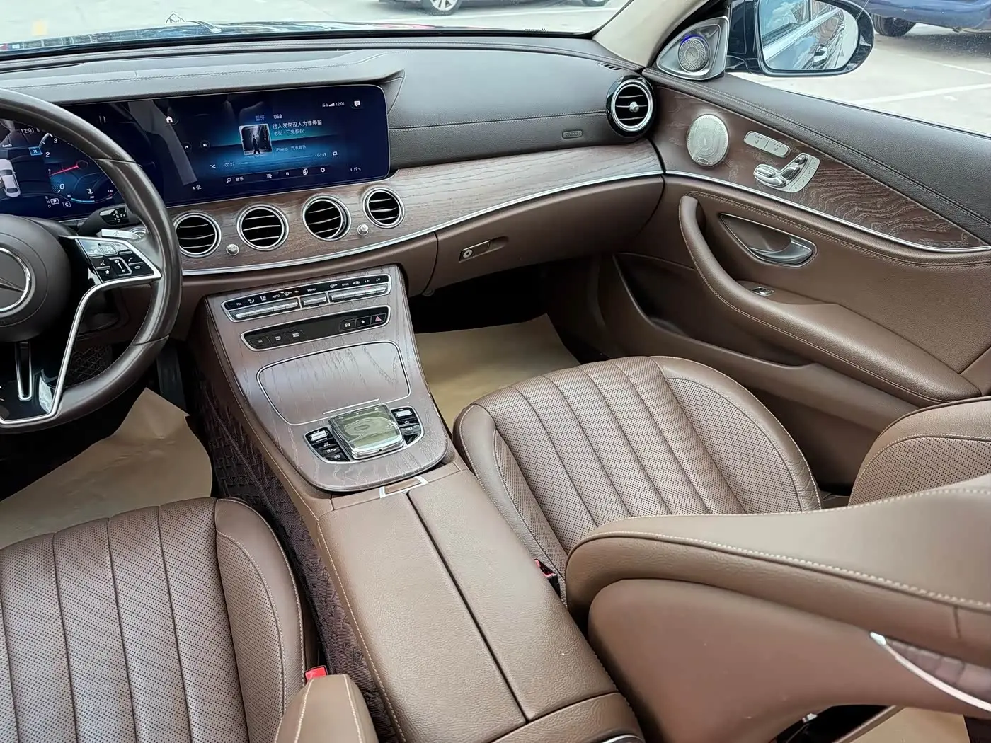 Mercedes-Benz E-Class 2021 — Фото 18/20