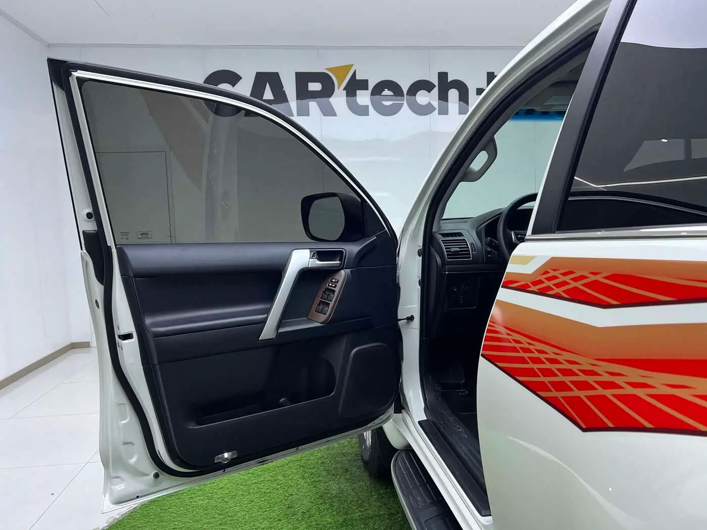 Toyota Prado 2019 — Photo 14/20