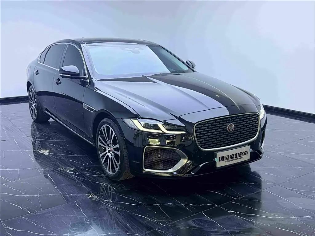 Jaguar XFL 2025 — Photo 3/20