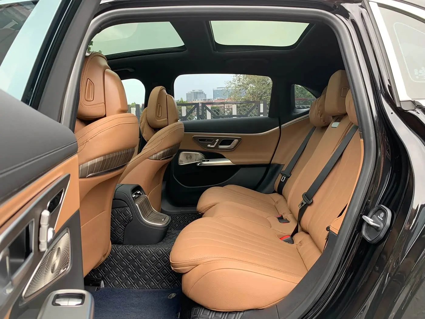Mercedes-Benz E-Class 2024 — Şəkil 15/20
