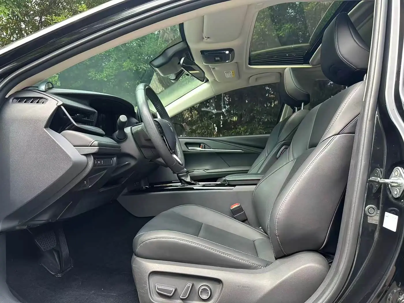Toyota Camry 2025 — Фото 9/16