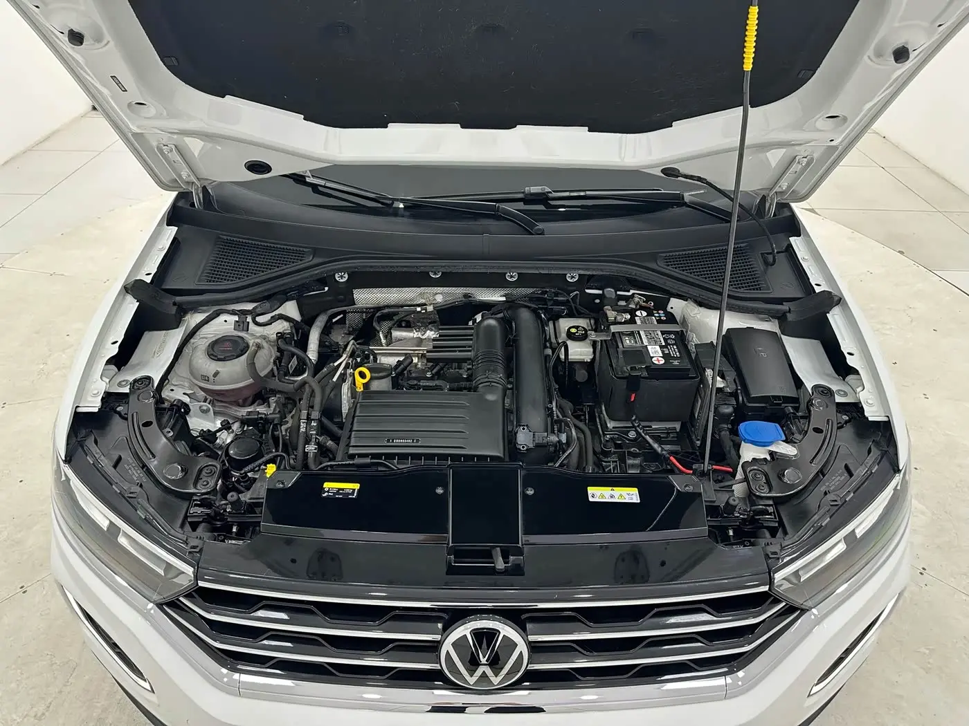 Volkswagen T-ROC 2022 — Photo 16/17