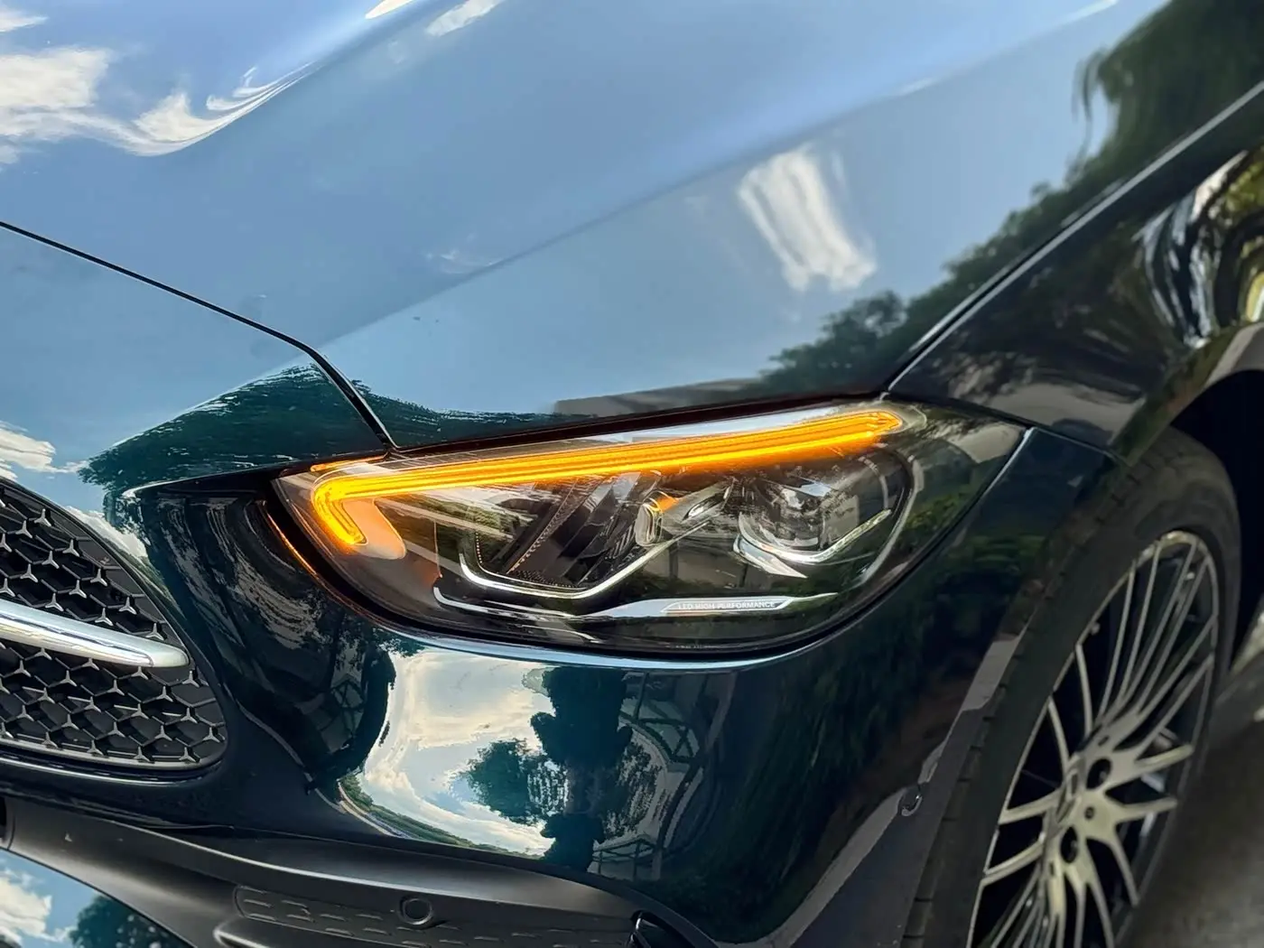 Mercedes-Benz C-Class 2024 — Photo 13/20