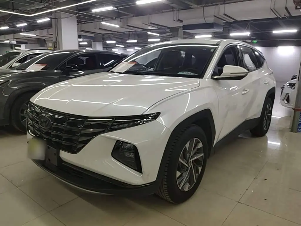 Hyundai Tucson 2022 — Фото 2/20